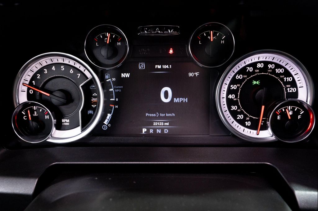 صورة مصغرة 24 لـ 2022 RAM 1500 CLASSIC SLT