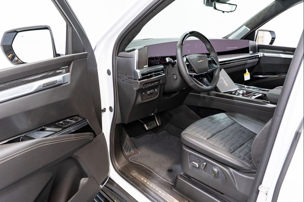 2026 Cadillac ESCALADE V-SERIES — миниатюра 13