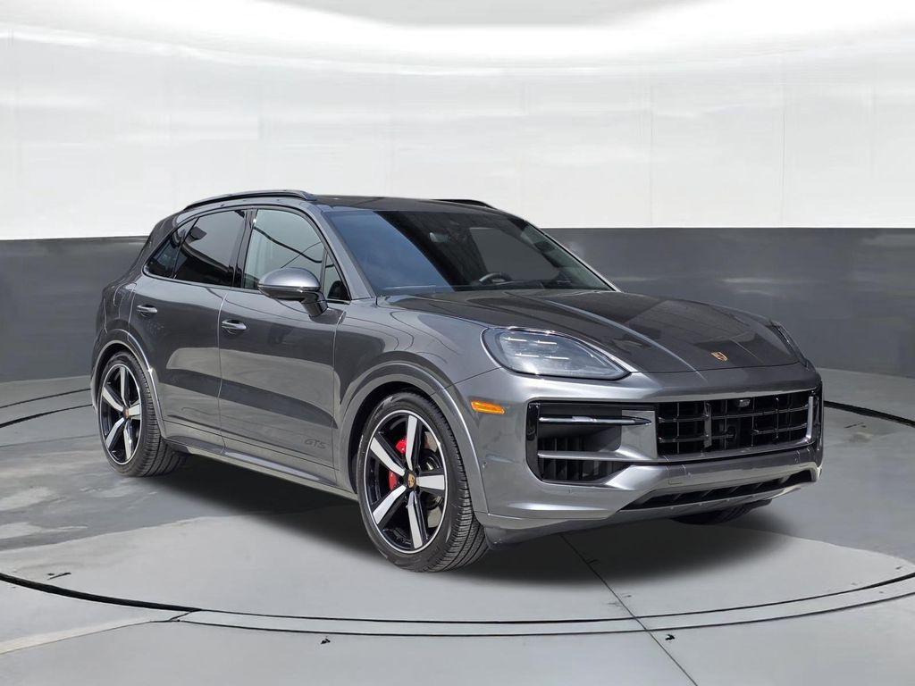 PORSCHE CAYENNE GTS - 9