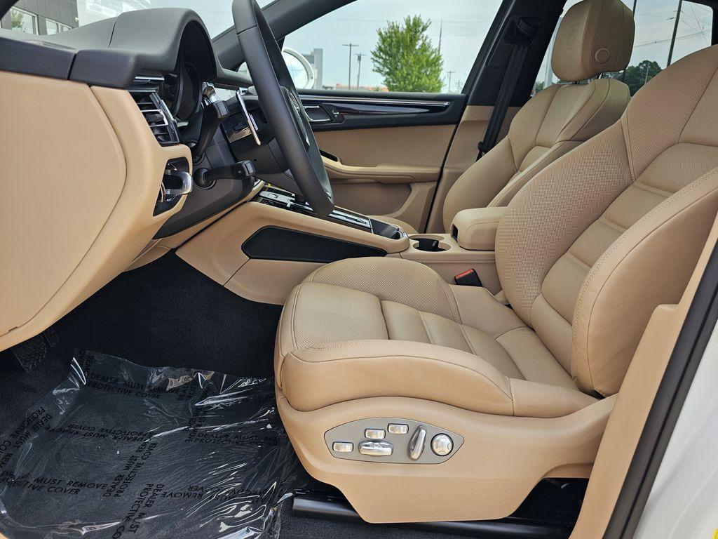 2025 Porsche MACAN — миниатюра 22
