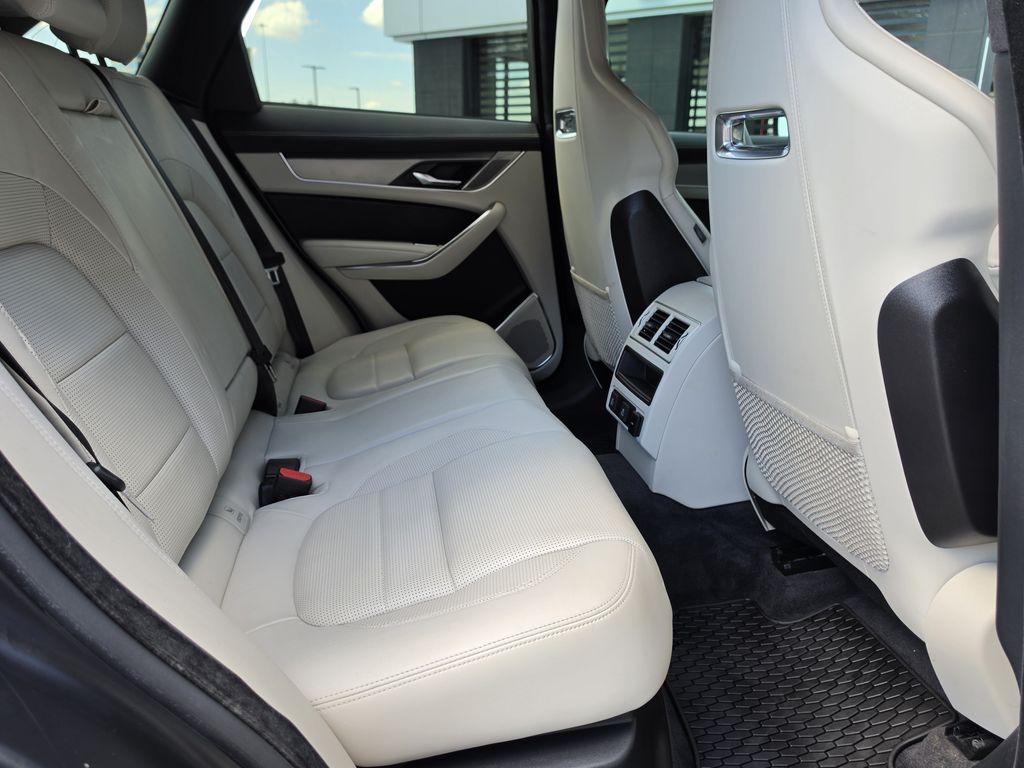 2024 Jaguar F-PACE P400 R-DYNAMIC S 照片 32