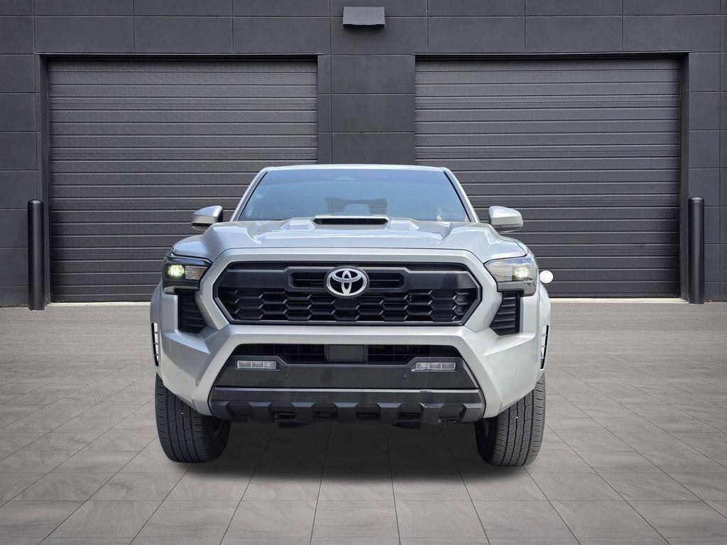 TOYOTA TACOMA - 2