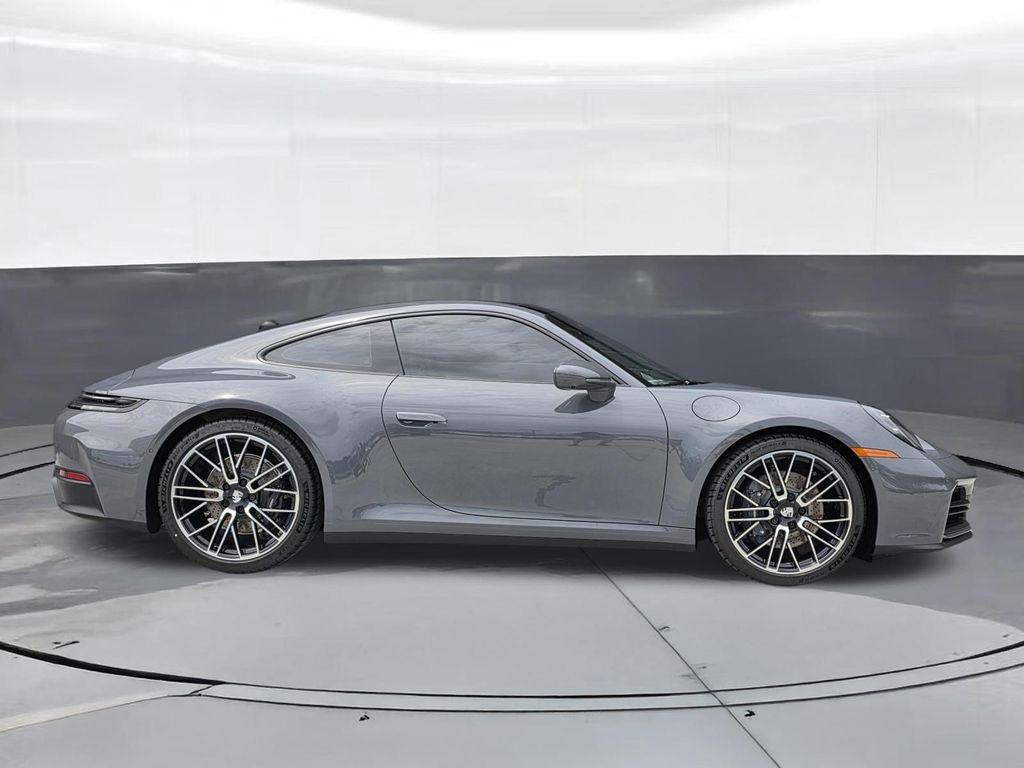 صورة 7 لـ 2026 Porsche 911 CARRERA