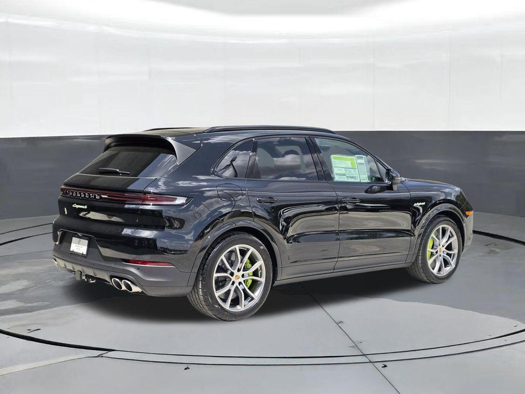 صورة 7 لـ 2026 Porsche CAYENNE S