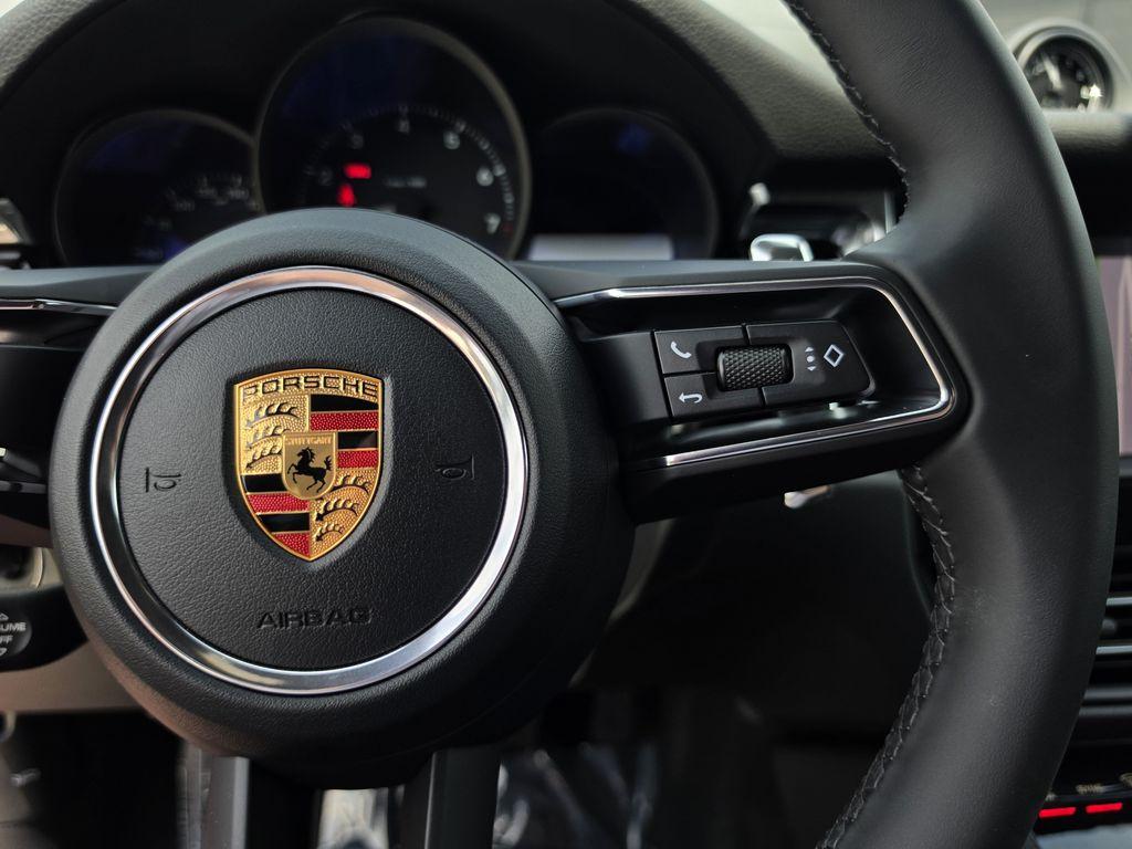 صورة مصغرة 28 لـ 2026 Porsche MACAN BASE