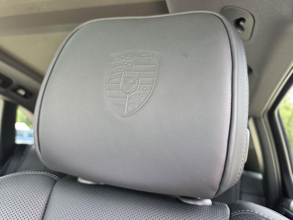 صورة مصغرة 13 لـ 2026 Porsche MACAN BASE