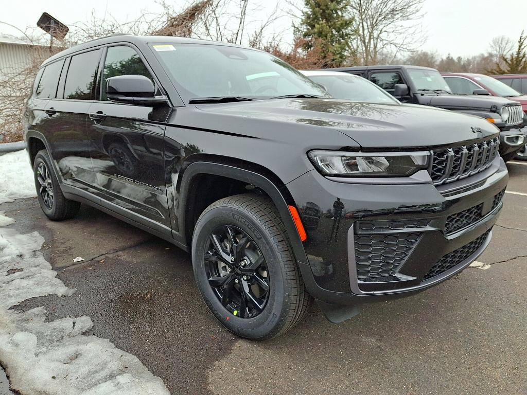 New 2026 Jeep Grand Cherokee L Altitude 4x4