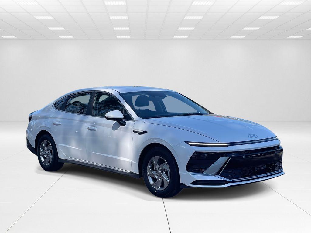 New 2026 Hyundai SONATA SE