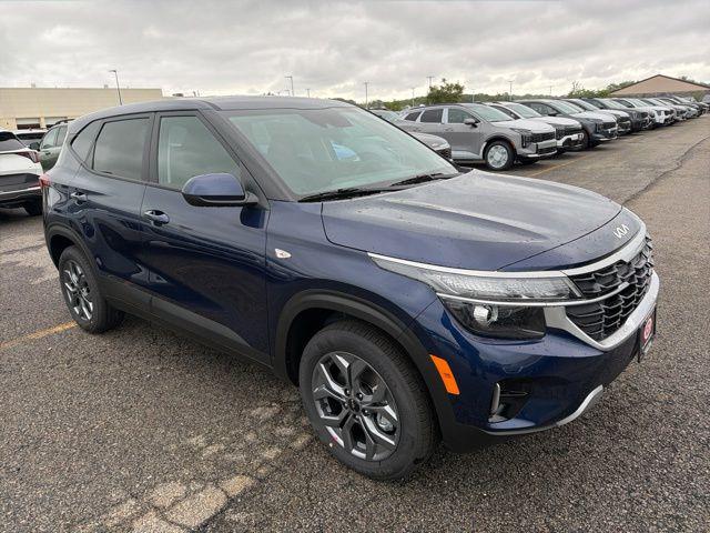 New 2026 Kia Seltos LX
