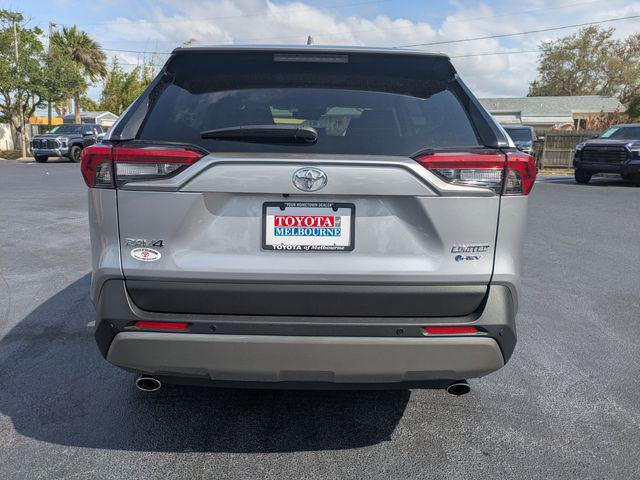 TOYOTA RAV4 - 5