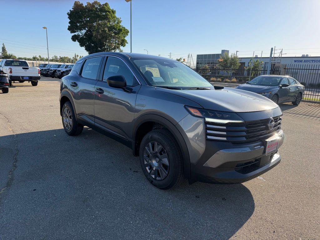 New 2026 Nissan Kicks S