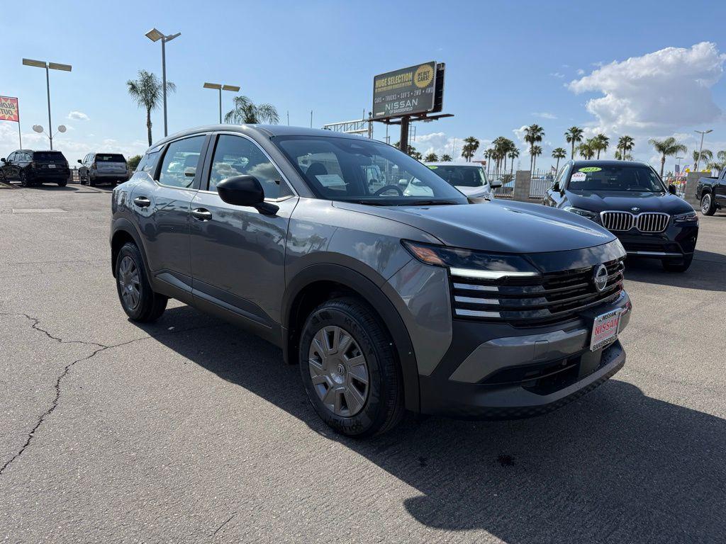 New 2026 Nissan Kicks S