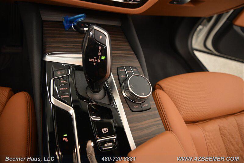 2023 BMW 530 I thumbnail 40