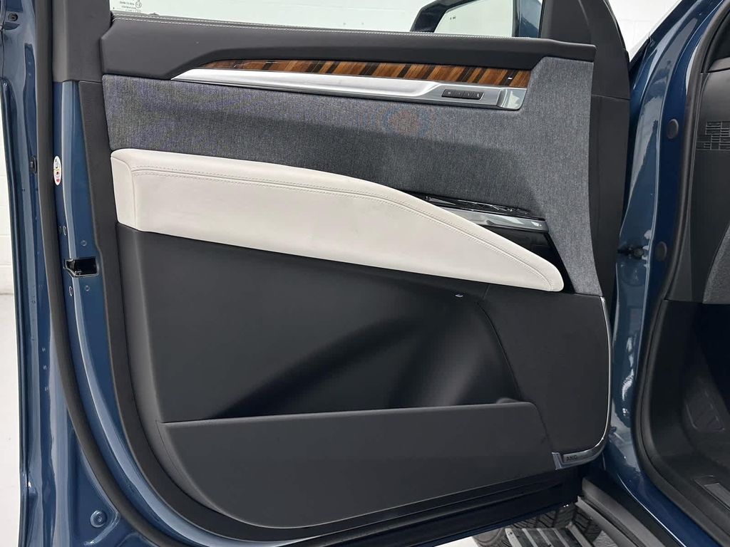2026 Cadillac ESCALADE SPORT PLATINUM — миниатюра 25
