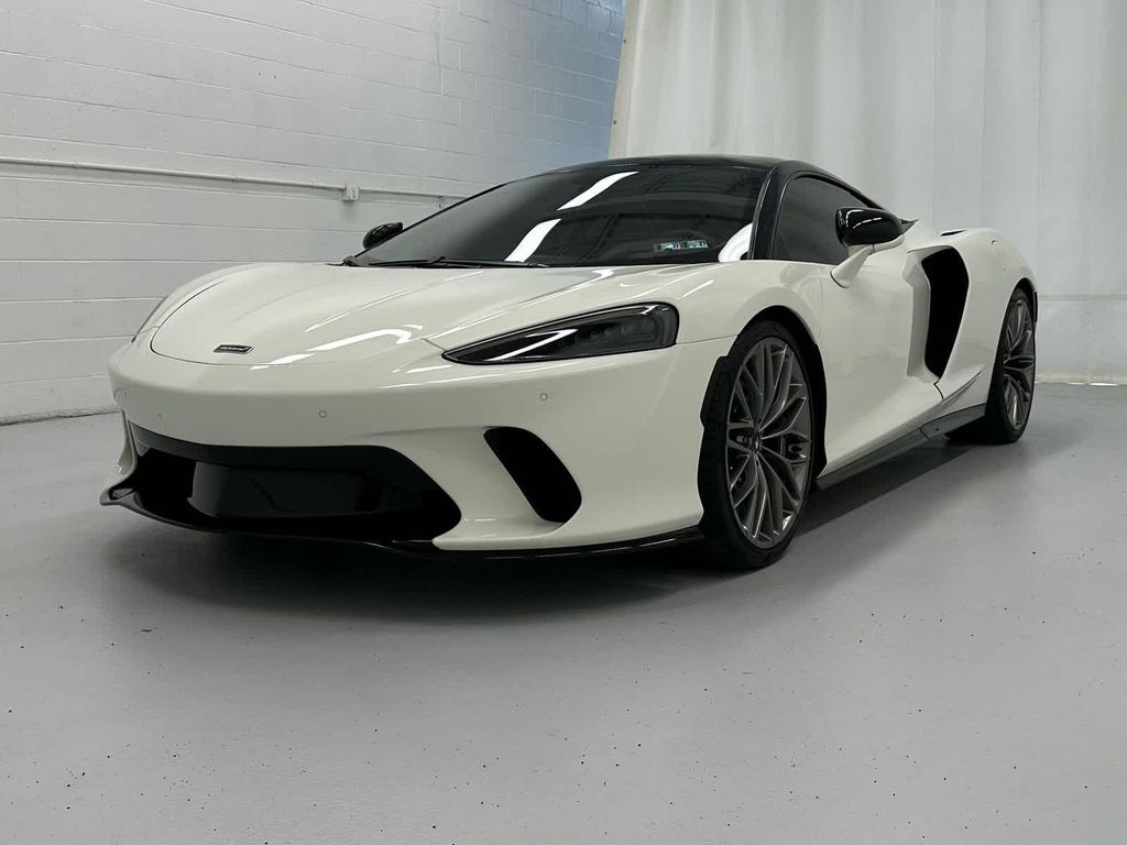 صورة 4 لـ 2021 Mclaren GT COUPE