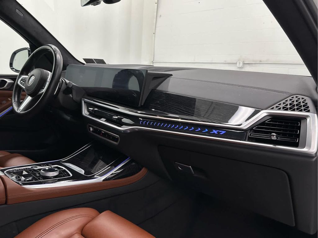 2023 BMW X7 XDRIVE40I 缩略图 18