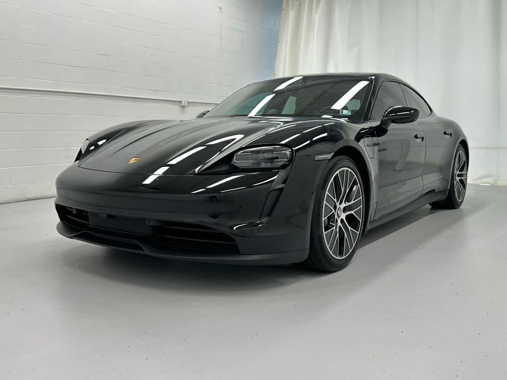 2021 Porsche TAYCAN RWD 照片 4
