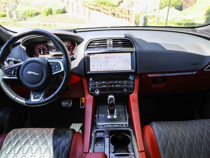 2020 Jaguar F-PACE SVR 缩略图 14