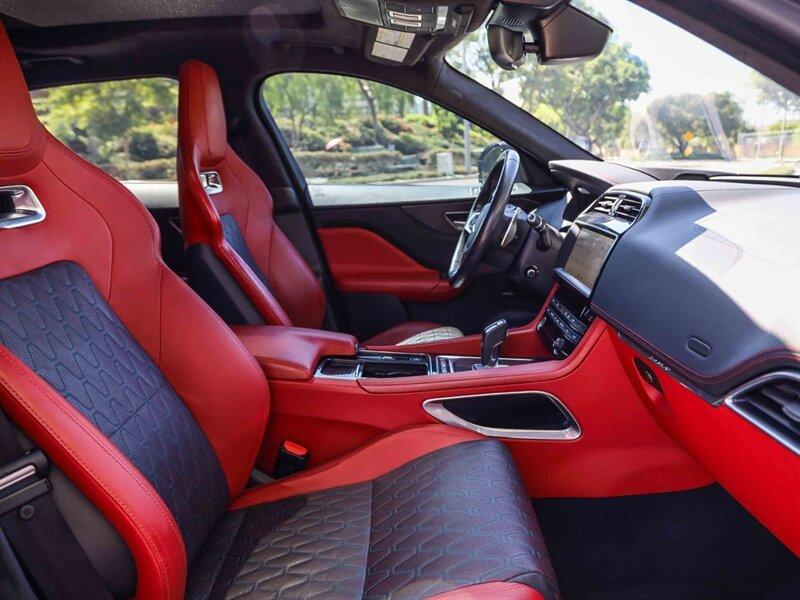 2020 Jaguar F-PACE SVR 缩略图 18