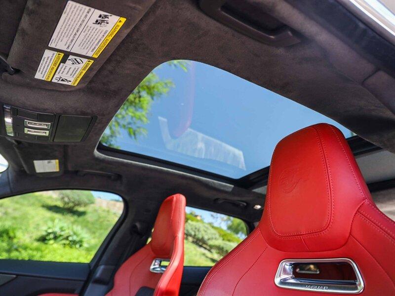صورة مصغرة 36 لـ 2020 Jaguar F-PACE SVR