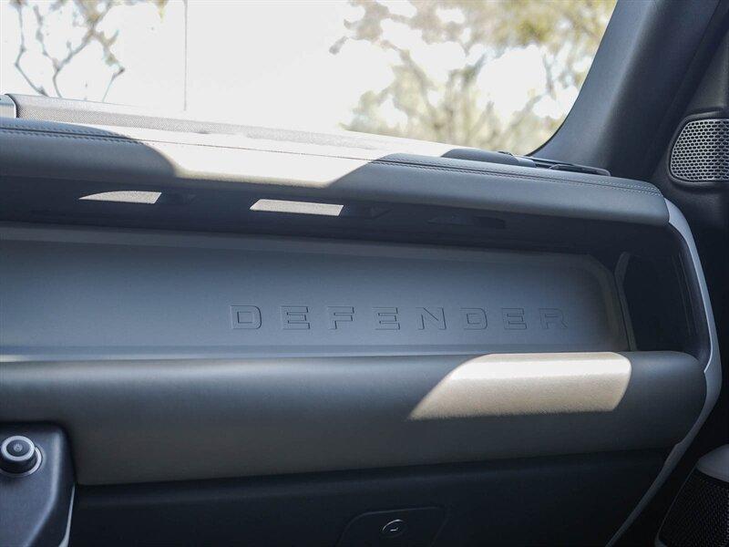 2020 LAND Rover DEFENDER 110 SE 缩略图 24
