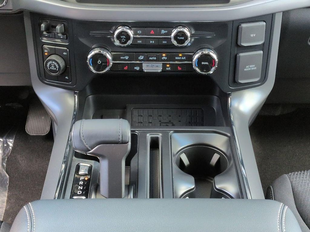 صورة مصغرة 19 لـ 2026 FORD F-150 XLT