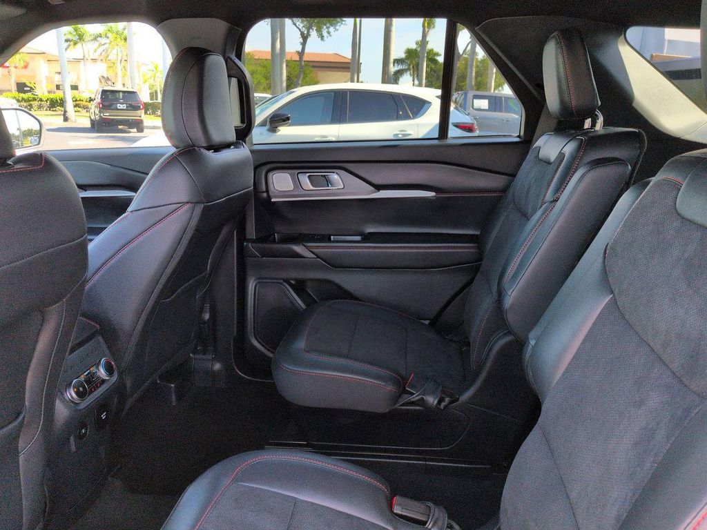صورة مصغرة 14 لـ 2025 FORD EXPLORER ST