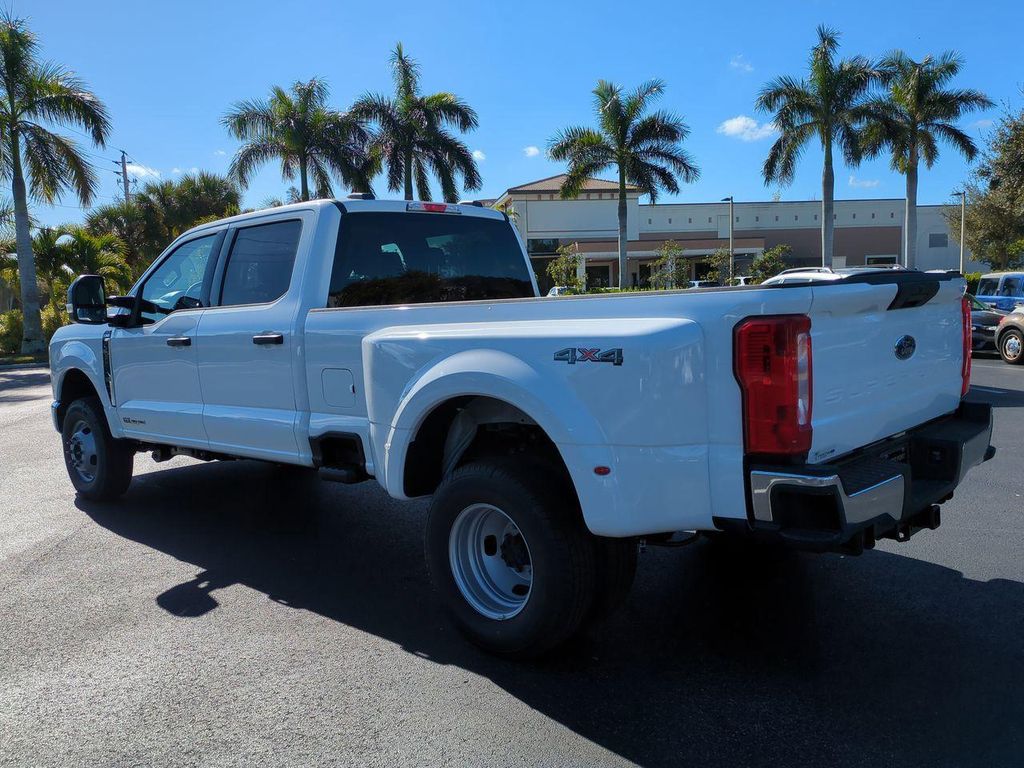 2026 FORD F-350 XLT — фото 6