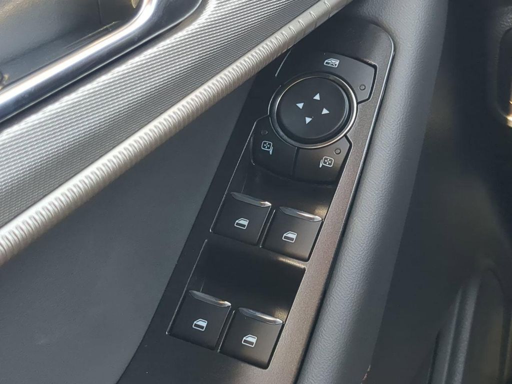 صورة مصغرة 23 لـ 2026 FORD EXPLORER ACTIVE W/200A PKG