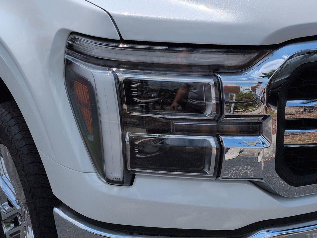 FORD F-150 LARIAT - 10
