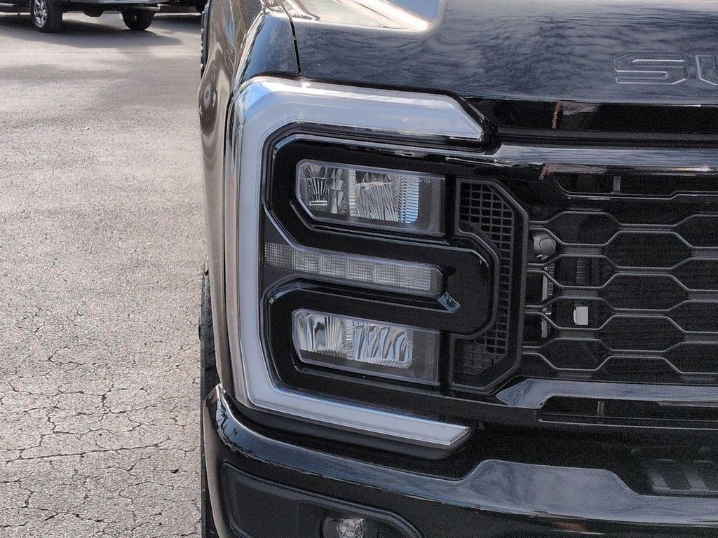 2026 FORD F-250 LARIAT — фото 10