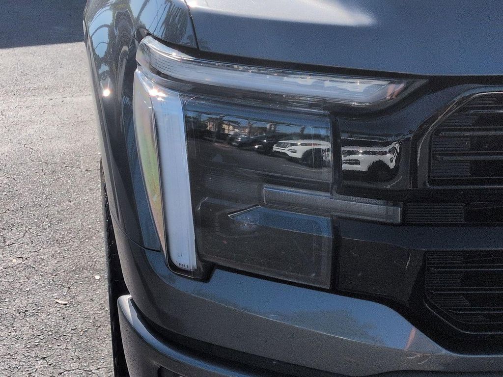 صورة 10 لـ 2024 FORD F-150 PLATINUM