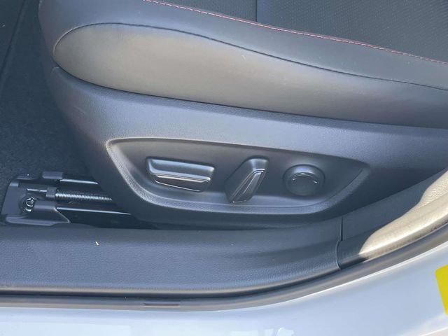 صورة مصغرة 23 لـ 2026 Toyota PRIUS PLUG-IN HYBRID XSE