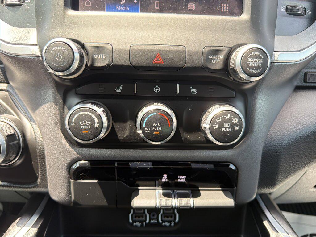 صورة مصغرة 21 لـ 2023 RAM 1500 BIG HORN/LONE STAR