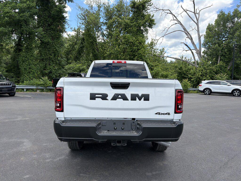 صورة 4 لـ 2026 RAM 2500 TRADESMAN CREW CAB 4X4 6'4' BOX