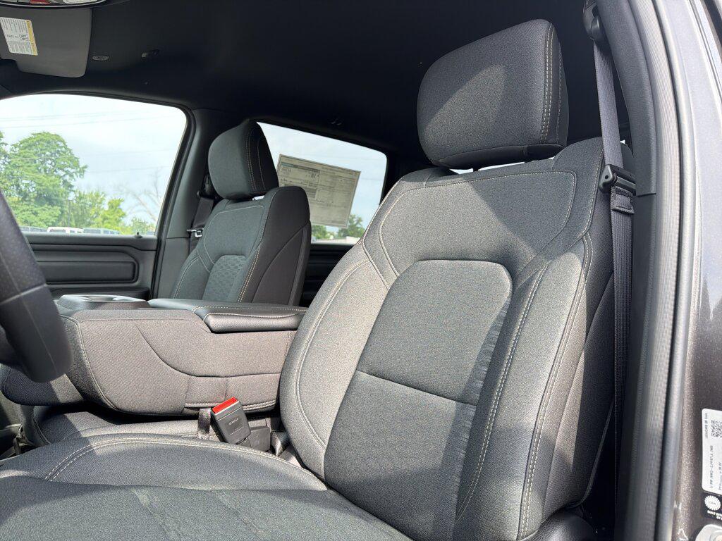 صورة 7 لـ 2026 RAM 1500 TRADESMAN