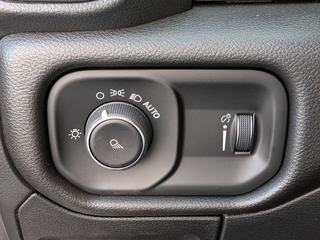 2026 RAM 1500 TRADESMAN 缩略图 16