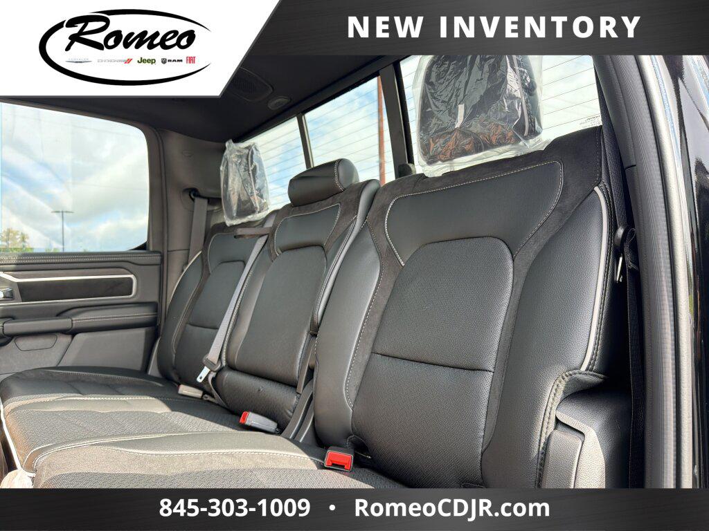 صورة 8 لـ 2026 RAM 1500 LARAMIE