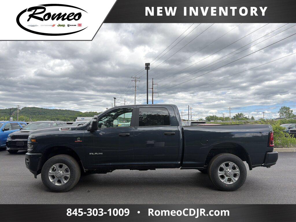 صورة 5 لـ 2026 RAM 3500 BIG HORN CREW CAB 4X4 6'4' BOX
