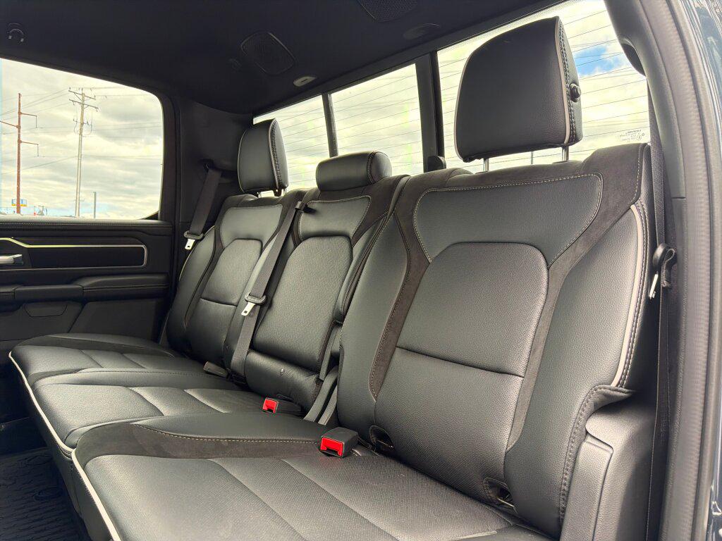 2026 RAM 1500 LARAMIE photo 8