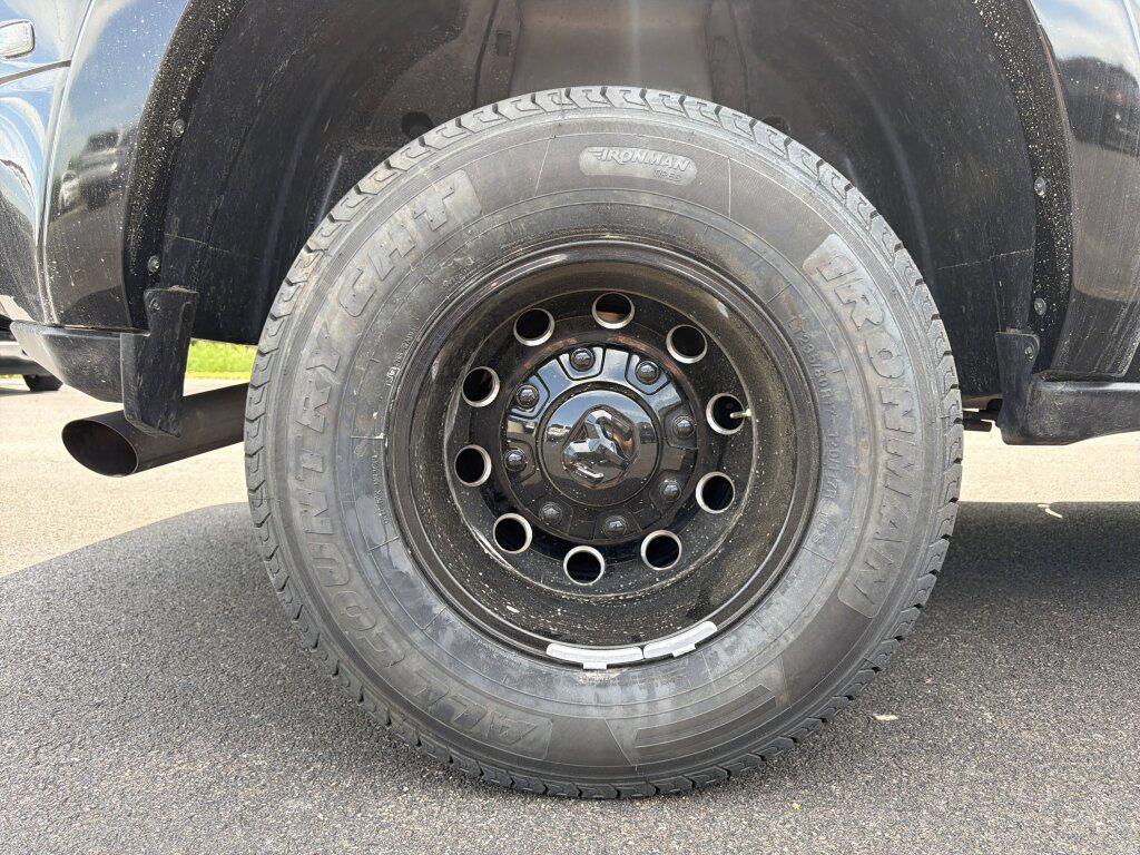 2023 RAM 3500 LIMITED CREW CAB 4X4 8' BOX thumbnail 36