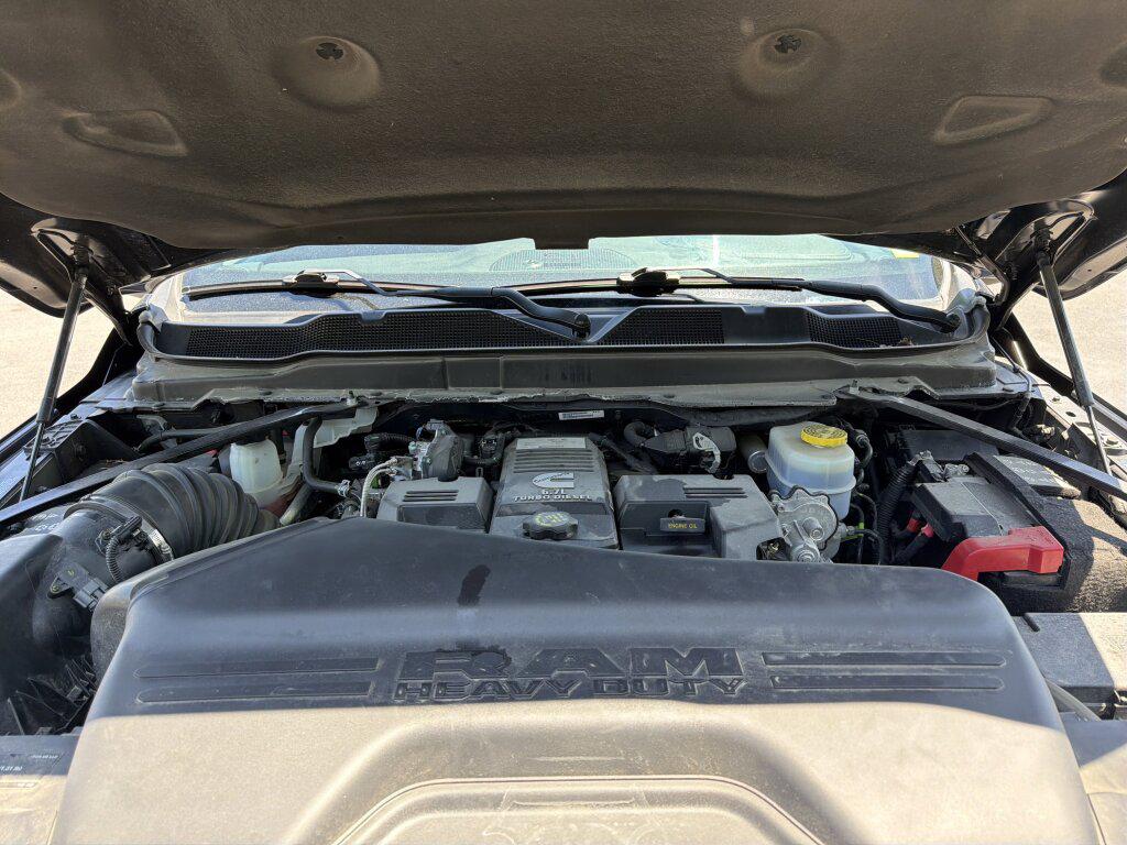 2022 RAM 2500 LARAMIE CREW CAB 4X4 6'4' BOX photo 9