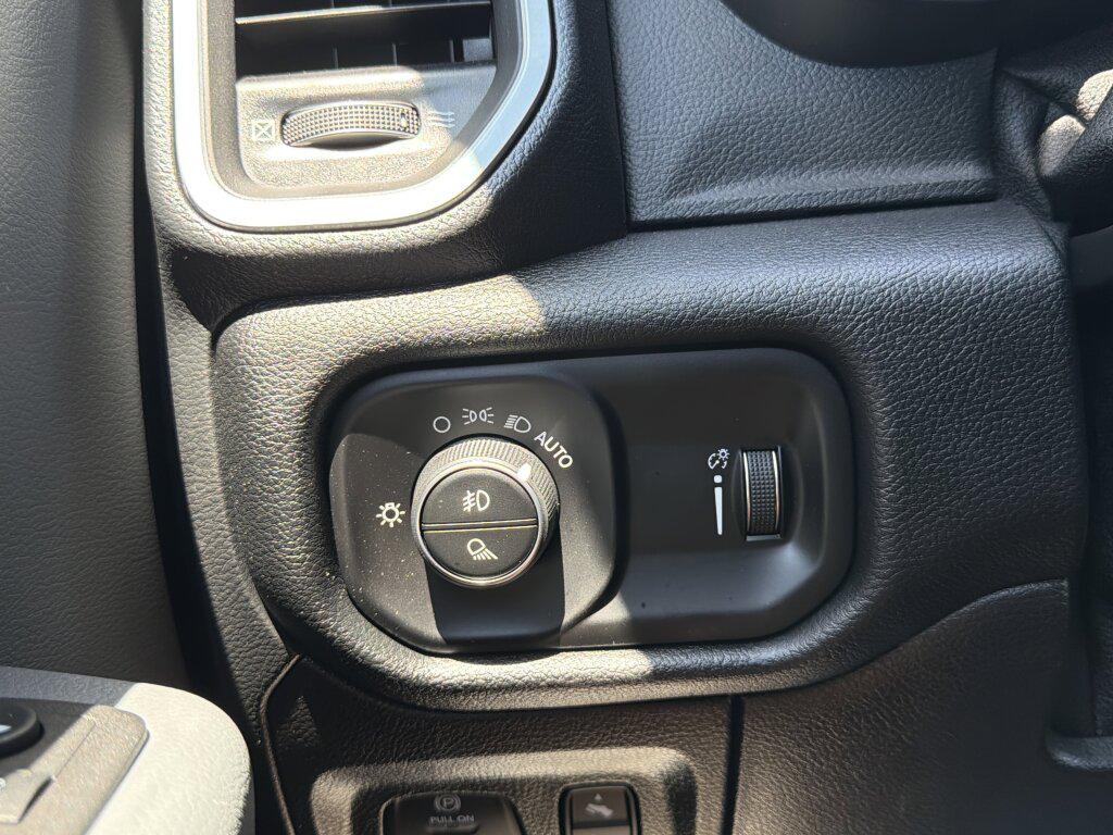 صورة مصغرة 23 لـ 2022 RAM 1500 BIG HORN/LONE STAR
