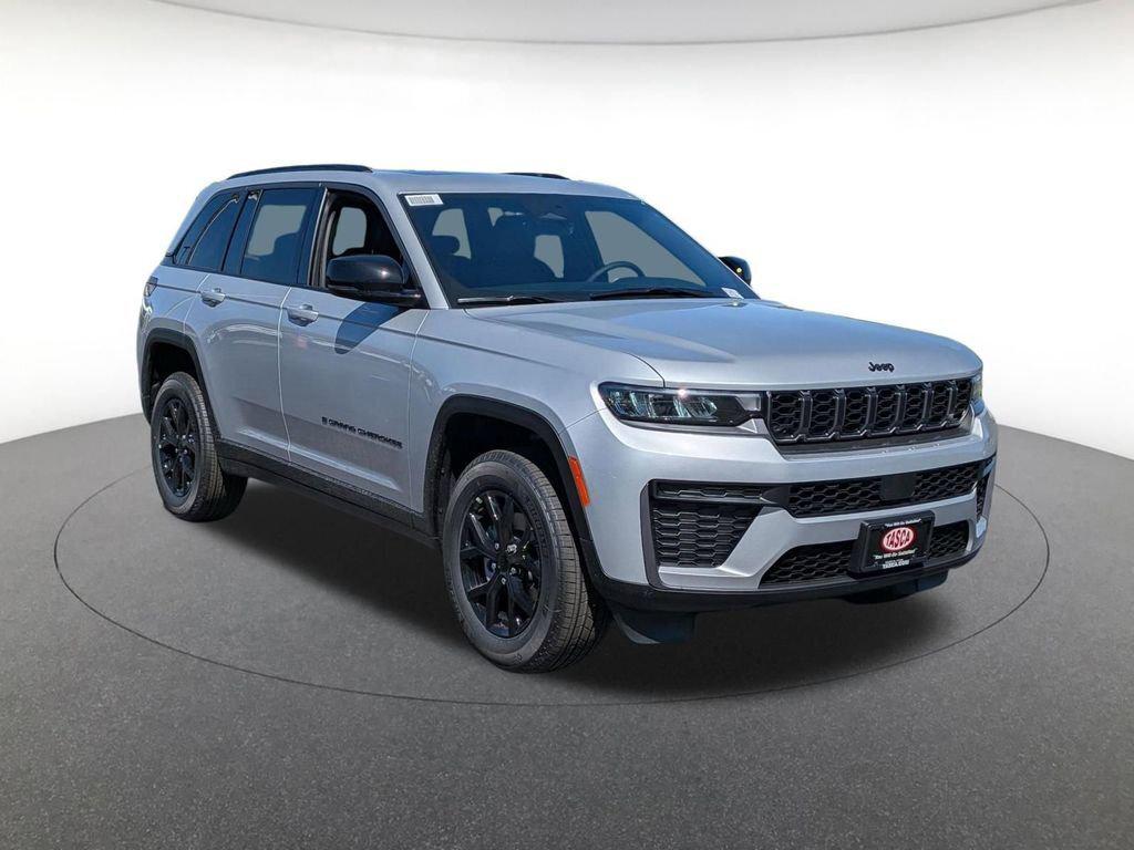 New 2026 Jeep Grand Cherokee Altitude