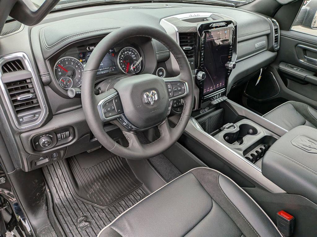 2026 RAM 1500 LARAMIE photo 9