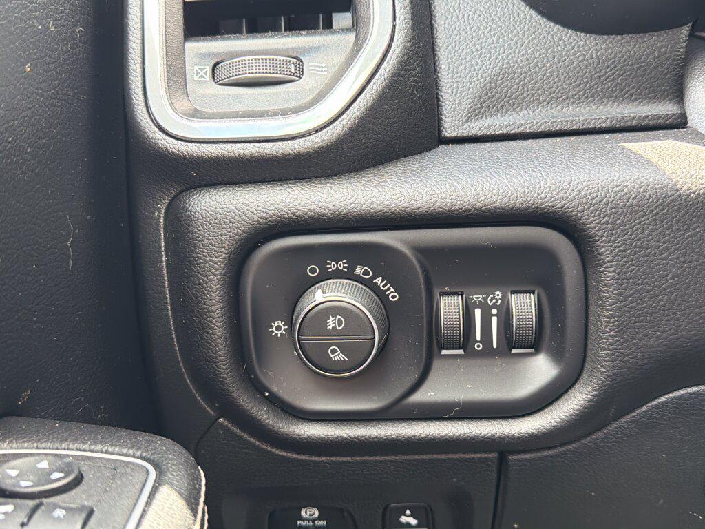 صورة مصغرة 24 لـ 2023 RAM 1500 LARAMIE