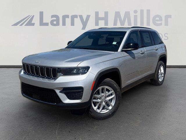New 2026 Jeep Grand Cherokee Laredo