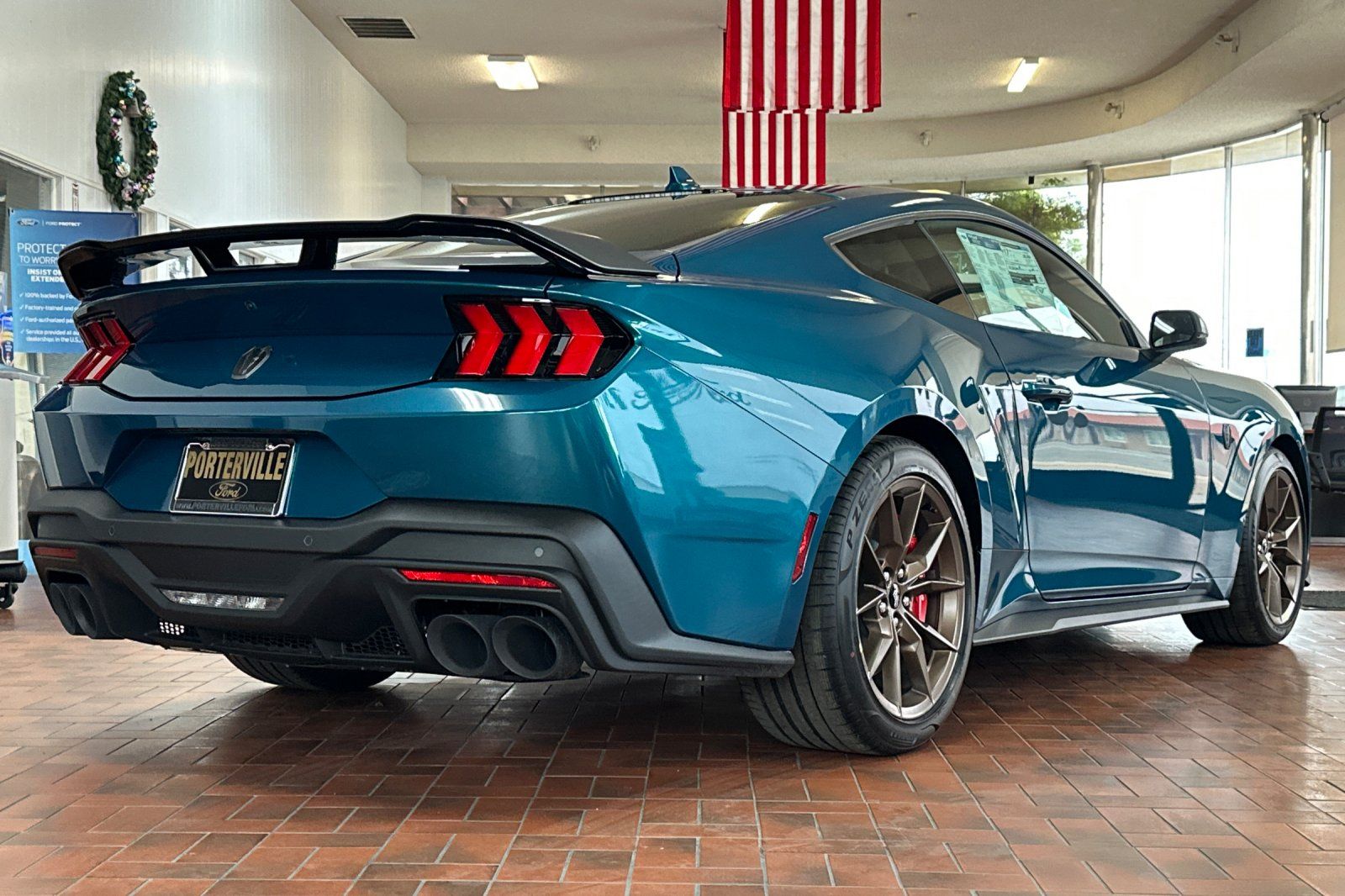 صورة 4 لـ 2026 FORD MUSTANG DARK HORSE