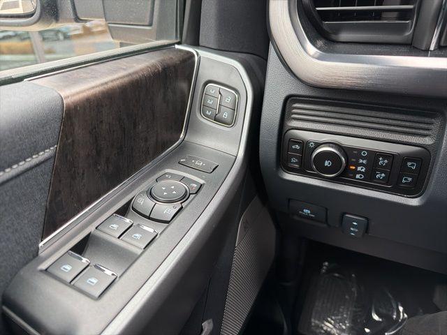 2026 FORD F-250 LARIAT — миниатюра 21