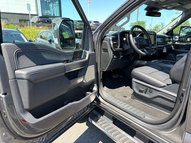 2026 FORD F-350 LARIAT 缩略图 12